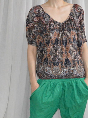 Bershka Paisley Print Boho Top Size M like new
