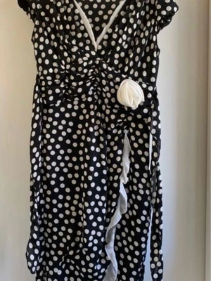 Cocktail dress Rinascimento wrap style with polka dots like new