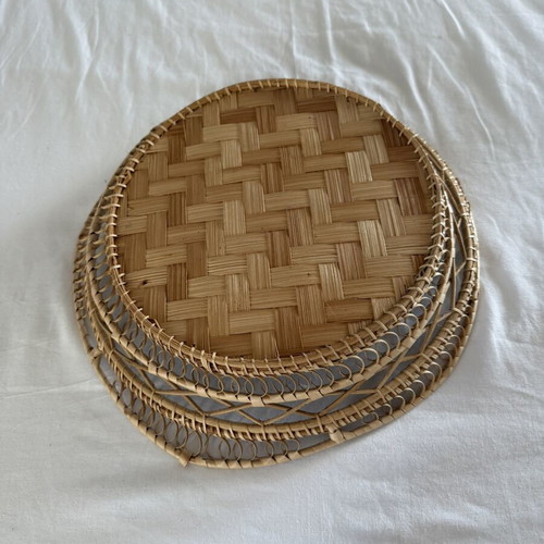 Wicker tray like new