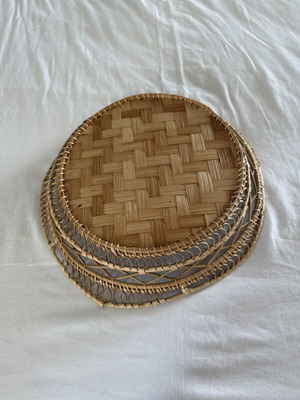 Wicker tray like new