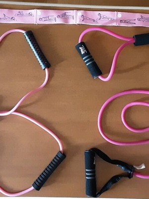 Fitness bands used, set