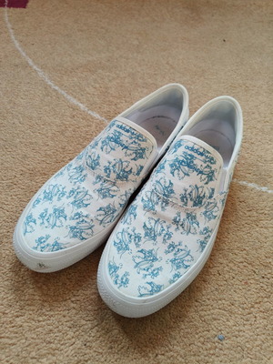 Adidas x Disney loafers like new, size 45, white and blue