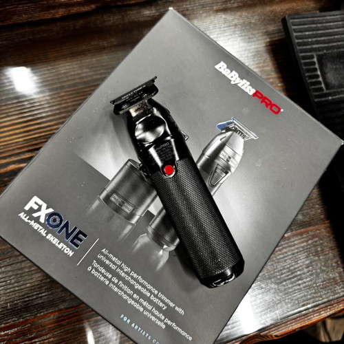Skeleton FX ONE trimmer new with DLC 2.0 blade