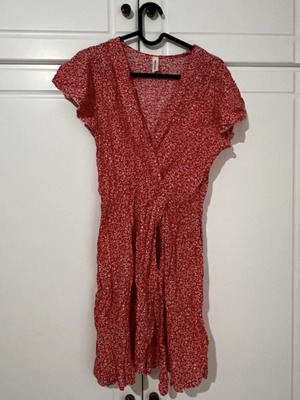 Mini dress like new with flowers and elastic waist, size L