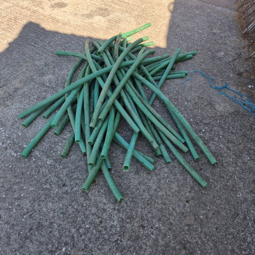 Spiral watering hoses like new, set of 36, 1.20-1.60m length