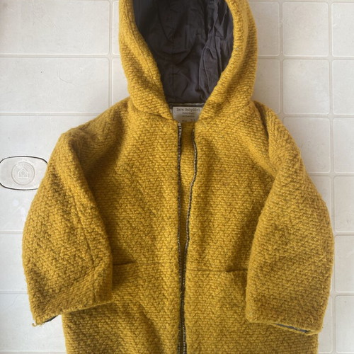 Zara girl jacket with hood and zipper, warm and light