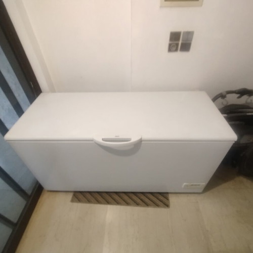 Refrigerator freezer