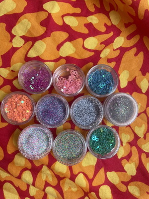Nail art supplies καινούργια, χρυσόσκονη και στρασάκια