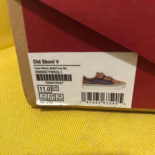Vans kids shoes No 27.5 in like new condition brown
