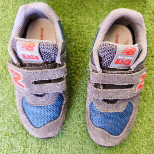New Balance 574 Kids Sneakers Like New, Grey with Blue Details