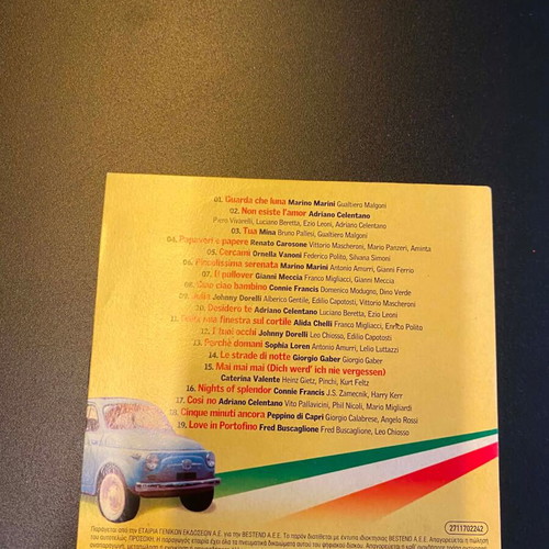Italian music CD pack of 4, like new