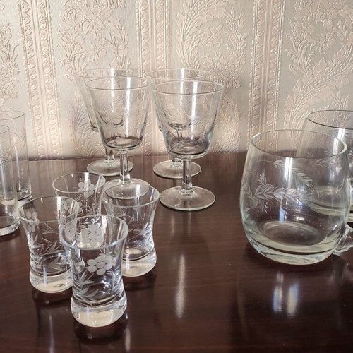 Crystal glass set used with wine, ouzo, shot glasses and mugs