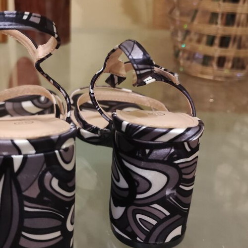 Colorful fabric sandals size 39, new, two-tone gray and black