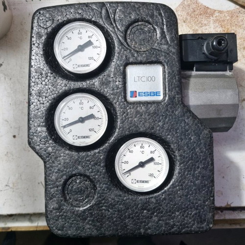 Esbe LTC 100 three-way valve with WILO circulator used