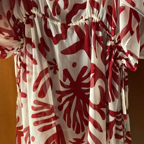 Women's kaftan H&M like new, sizes M L, white and red