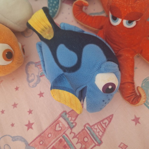 Mini Nemo-Dory plush collection used, Finding Dory characters