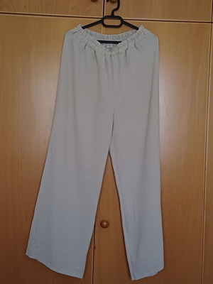 Pantelona like new, beige, size L/40/12, viscose