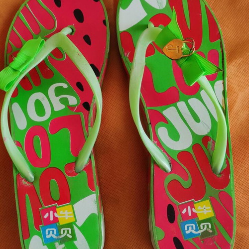 Juicy Couture flip-flops new, red and green, sizes 39-40