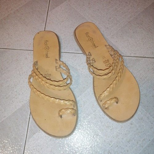 Beige sandals like new, size 37