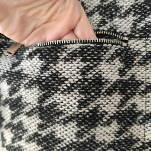 Light Stradivarius coat like new, black and white