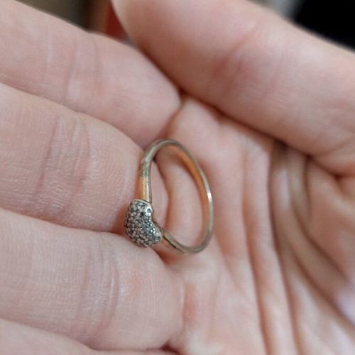 Heart ring used