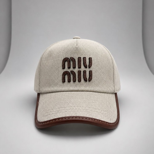 Miu Miu hat new, beige