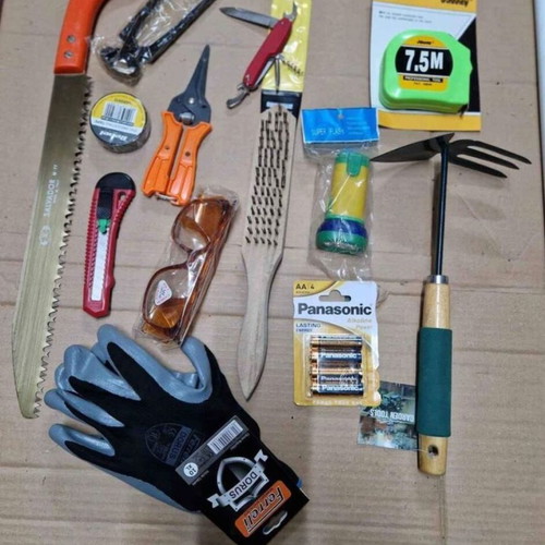 Set of 13 tools new with saw, gloves, multitool and more