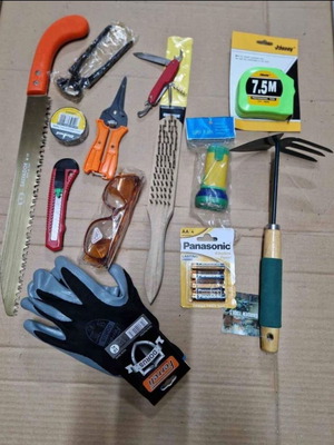 Set of 13 tools new with saw, gloves, multitool and more