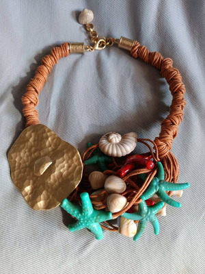 Necklace with starfish and shells new