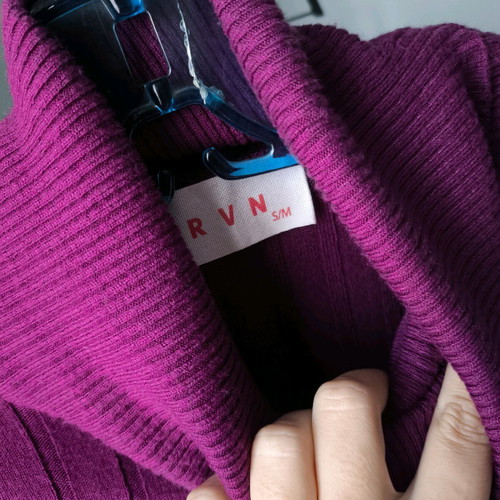 Karavan turtleneck like new, Small/Medium