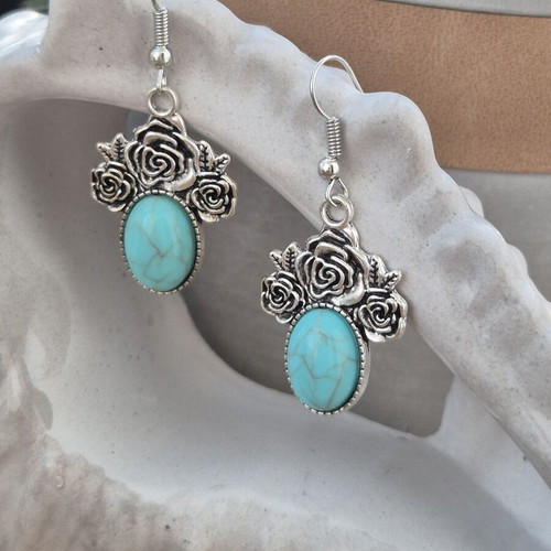 Boho Earrings new with turquoise beads and silver color