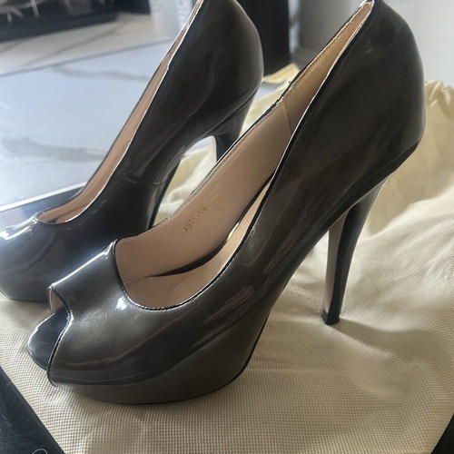 Pumps gray dark size 38 like new
