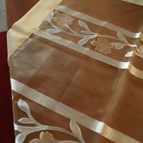 Square tablecloth 81x82 like new