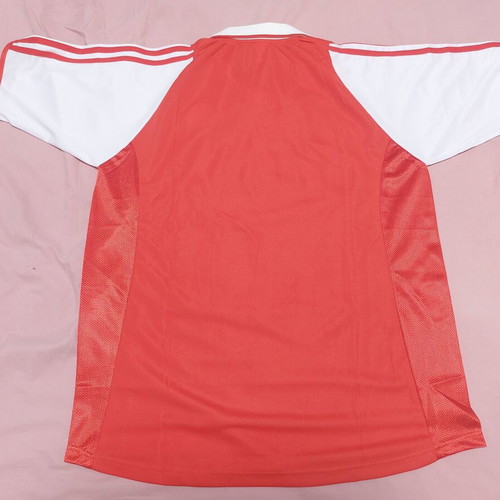 Bayern jersey size XL, like new, official replica
