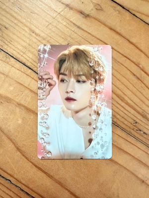 Stray Kids Lee Know Pacific R5 Kpop photo card