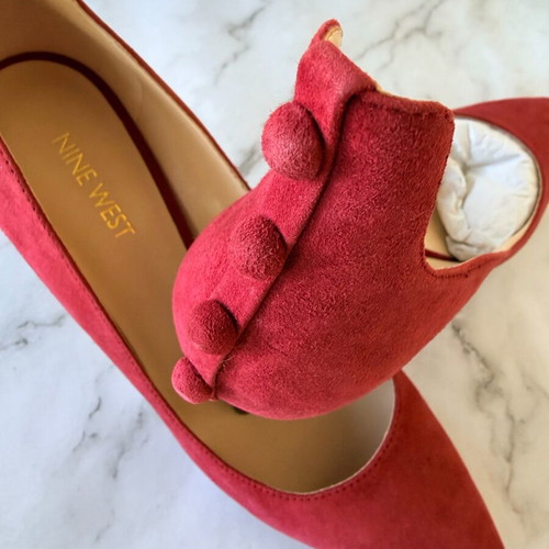 Nine West women's suede pump new, red, size 38.5
