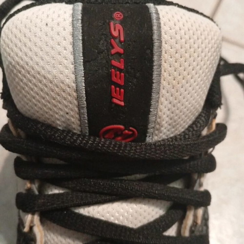 Heelys παπούτσια μεταχειρισμένα μέγεθος 38 μαύρο και άσπρο