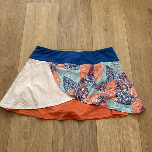Eleven by Venus Williams tiered multicolor tennis workout skort size L like new