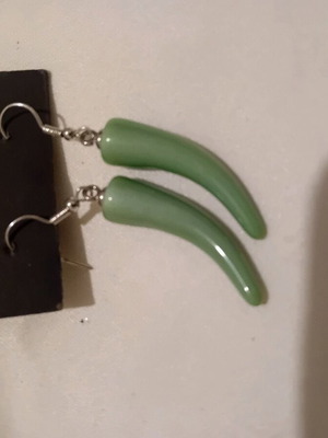 Earrings pack like new