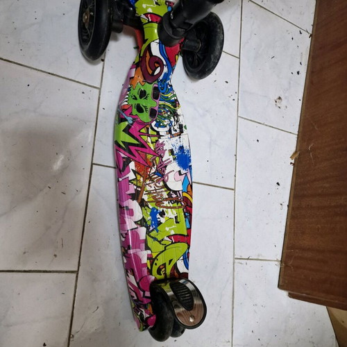 Aluminum Lean&Steer Folding Scooter used, colorful