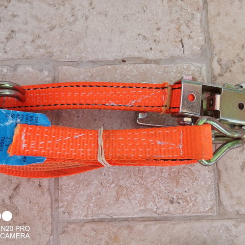 Polyester ratchet tie-down strap 25mm*3m like new 750kg