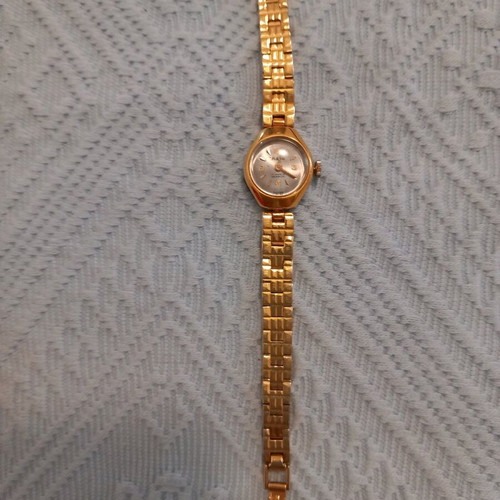 Vintage steel wristwatch like new, women's