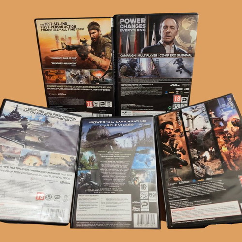 Call of Duty PC DVD bundle like new with Black Ops 1+2, MW3, MW, Advanced Warfare