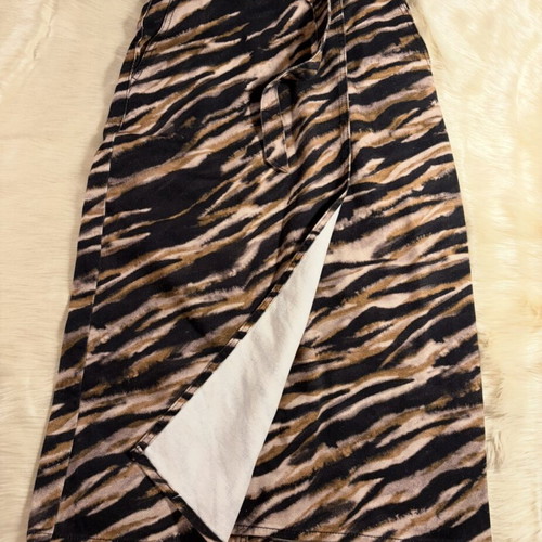 Gesruz skirt like new, colorful, size S