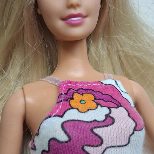 Sunshine Day Barbie from Barbie Boutique series, 2001 Mattel doll
