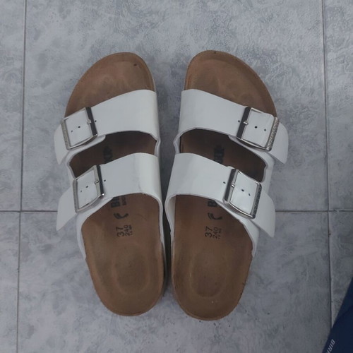 Birkenstock slippers white size 37 like new