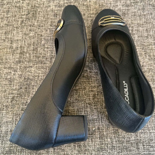 Piccadilly anatomic shoes size 39, like new, black pumps