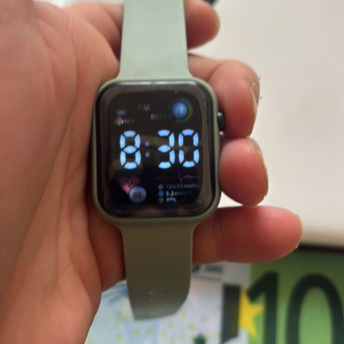 Electronic analog wristwatch new