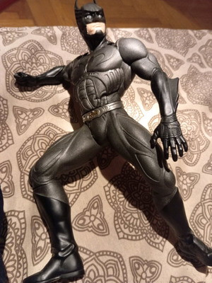 Batman figure used, old, missing cape and Battarang