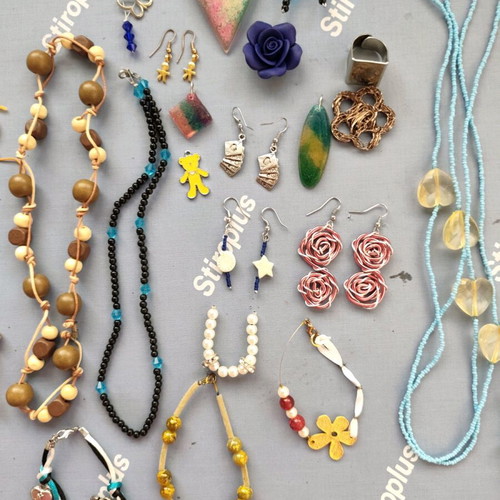 Jewelry and materials like new, all together